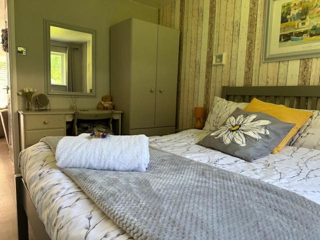 Frankie'S Holiday Lodge Gunnislake Exteriör bild